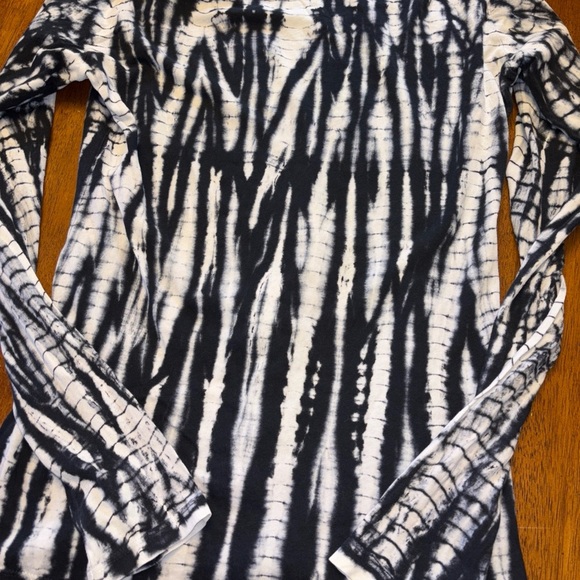 Annie Turbon Black and White Tie-Dye Top high end designer size large - Picture 2 of 7